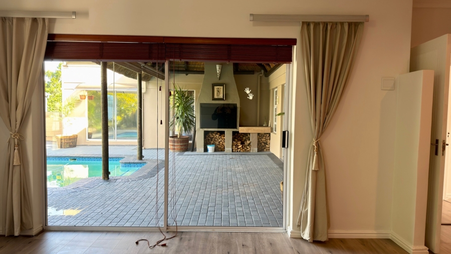 3 Bedroom Property for Sale in Olive Grove Western Cape